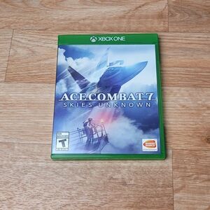 Ace Combat 7: Skies Unknown - Xbox One (Green)